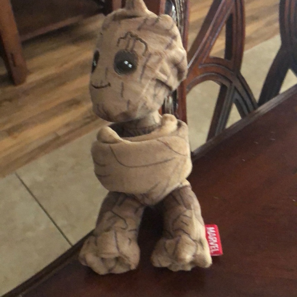 Groot plush